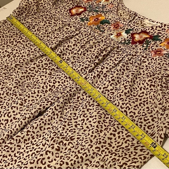 ODDY Animal Print Embroidered Neckline Ruffles Flowy Size M Tunic - Picture 11 of 13